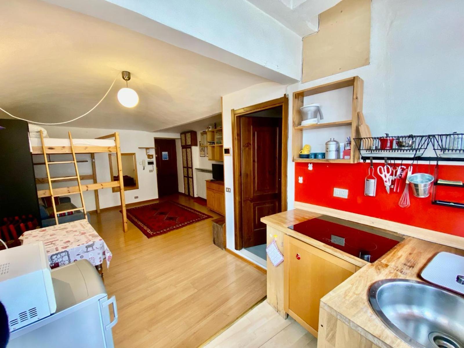 Monolocale Accogliente Apartman Bardonecchia Kültér fotó
